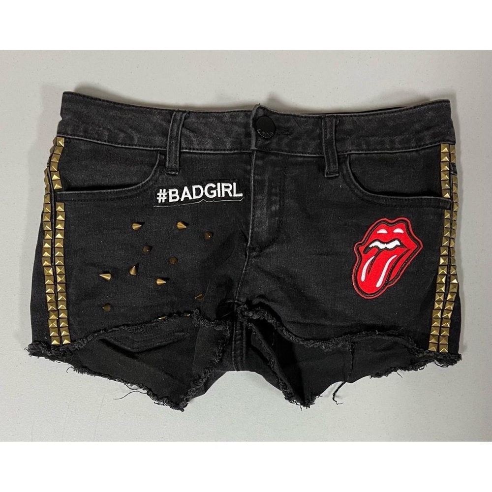 Black Stretch Denim ‘Rolling Stones’ Punk Patches Jean Shorts Bottoms Size 7 💋